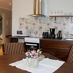 Aparthotel Austri 4*